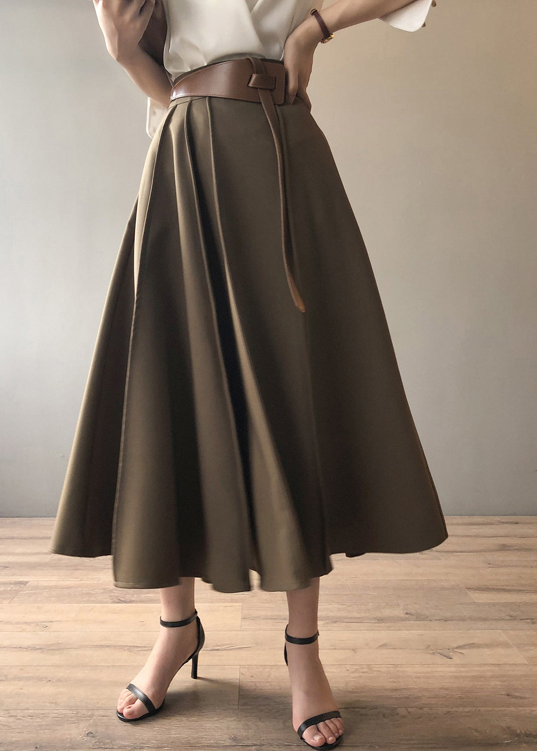 Jupe kaki française taille haute froissée à ourlet extra large automne WD024
