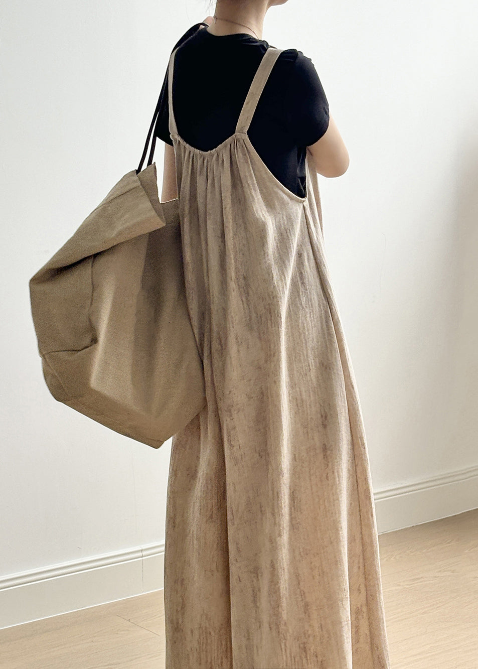 Ärmelloser Jumpsuit mit Knöpfen aus Leinen für Damen mit Taschen