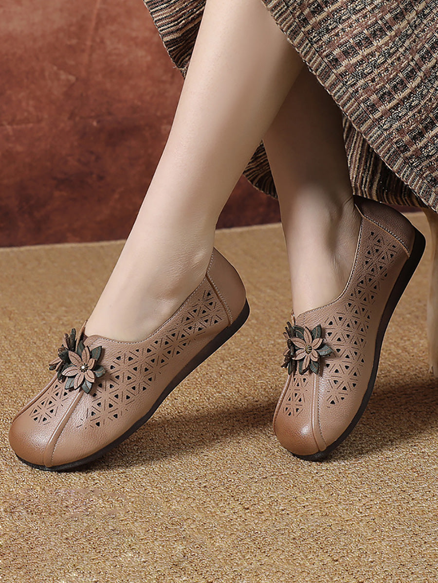 Damen Vintage Leder Flache Schuhe mit Blumen-Ausschnitt PA1026