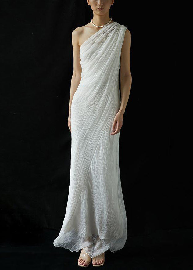 Faltenkleid aus einfarbiger Seide mit kalten Maxi-Sommer-Kunst in Weiß