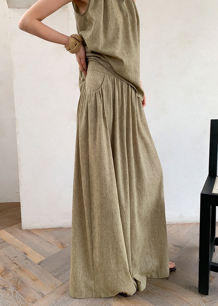 Ensemble deux pièces en lin vert français avec haut et pantalon sans manches EE037