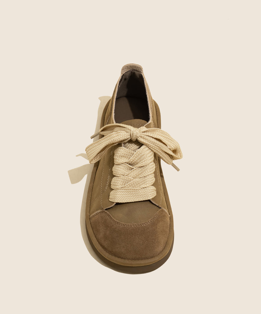 Chaussures plates confortables à lacets couleur camel OM016 (2024)