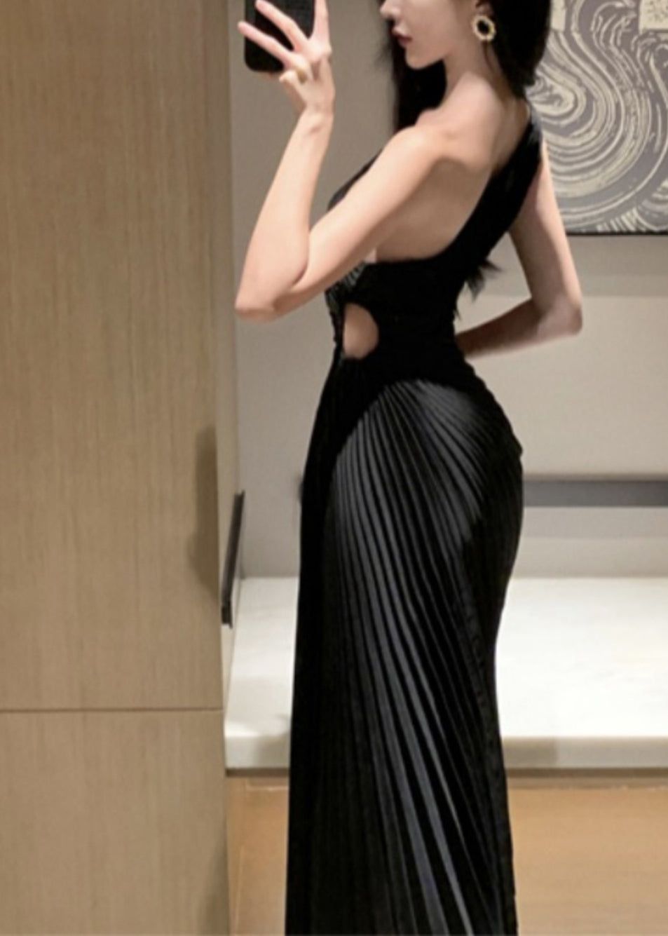 Französisches schwarzes, schulterfreies, ausgehöhltes Maxikleid für den Sommer EE041