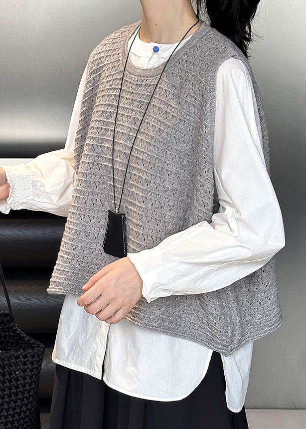 Graue, ärmellose Strickweste mit Rundhalsausschnitt und Aussparung in Übergröße AF1084