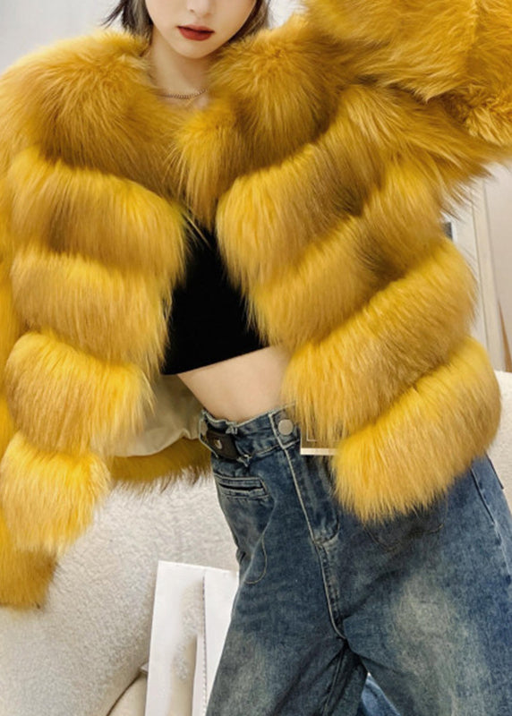 Manteaux élégants en cuir et fourrure de renard jaune pour l'hiver WV031