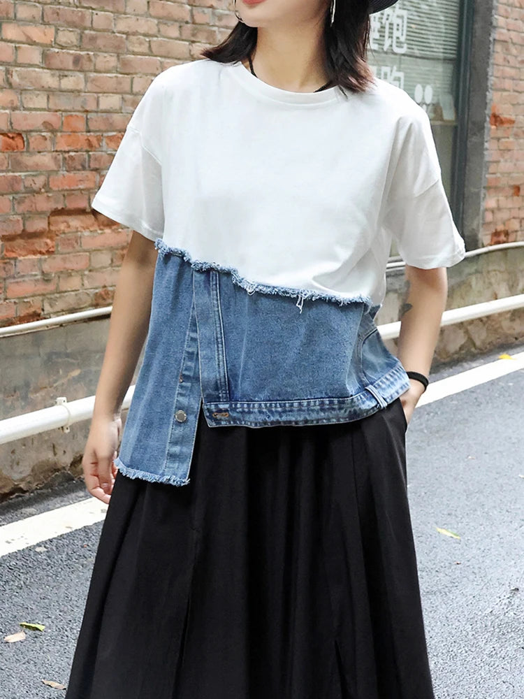T-shirt court blanc à manches patchwork et ourlet rond en denim Street