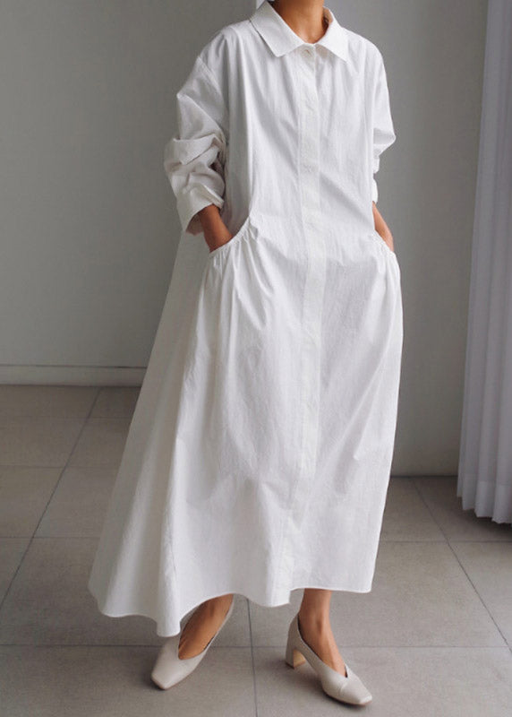 Pan Peter Kleid mit langen Baumwollärmeln und Knopfleiste, Boutique-Kragen, Weiß