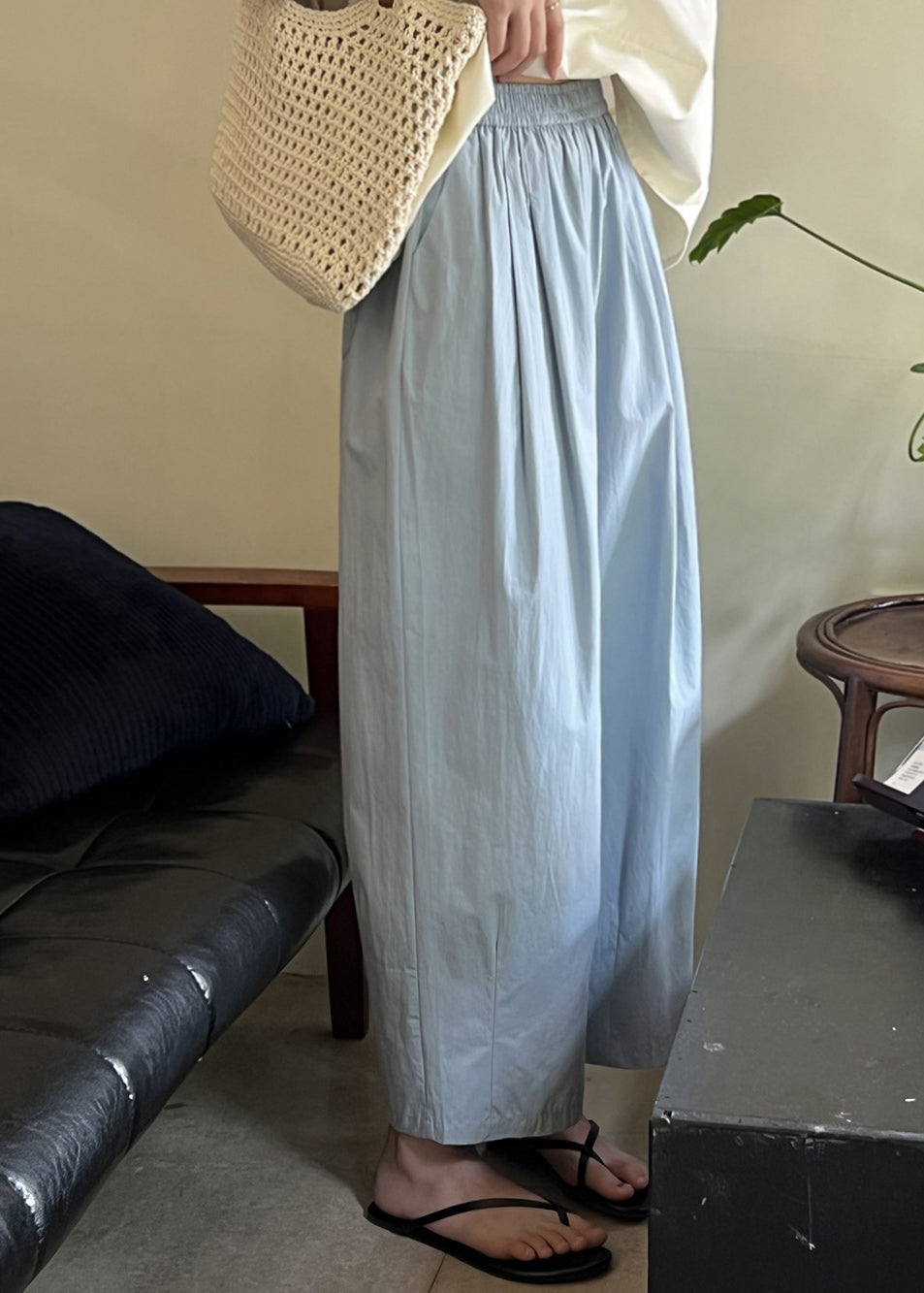 Blaue Sommerhose aus Baumwolle mit elastischer, kurzer Taille