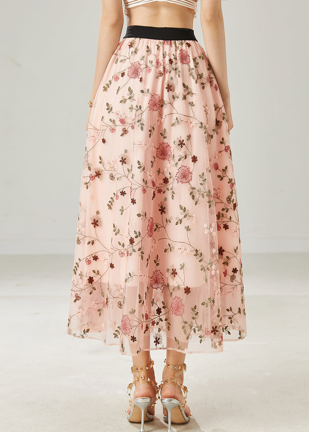 Jupe trapèze en tulle rose brodée pour l'été AZ1036