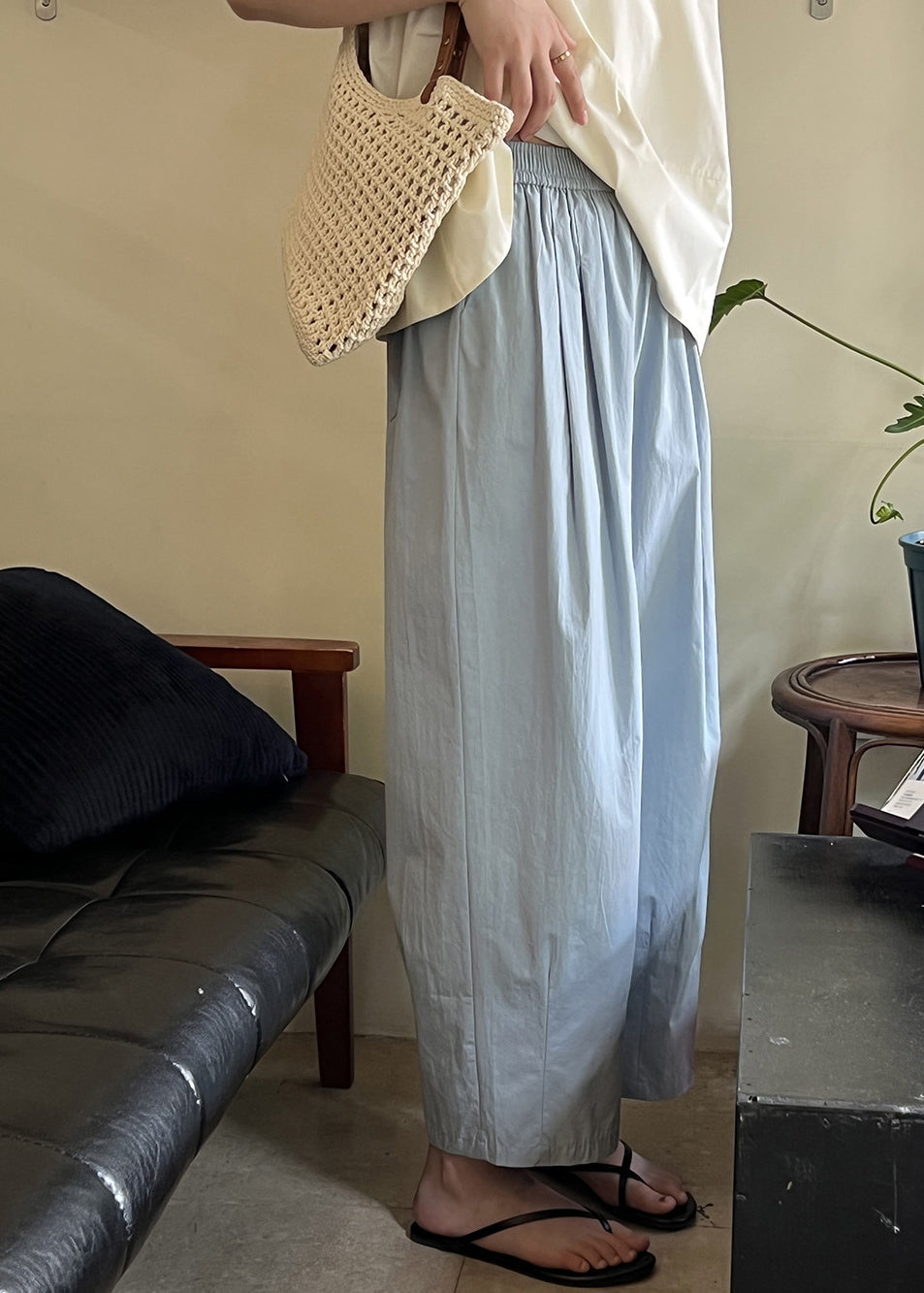 Blaue Sommerhose aus Baumwolle mit elastischer, kurzer Taille