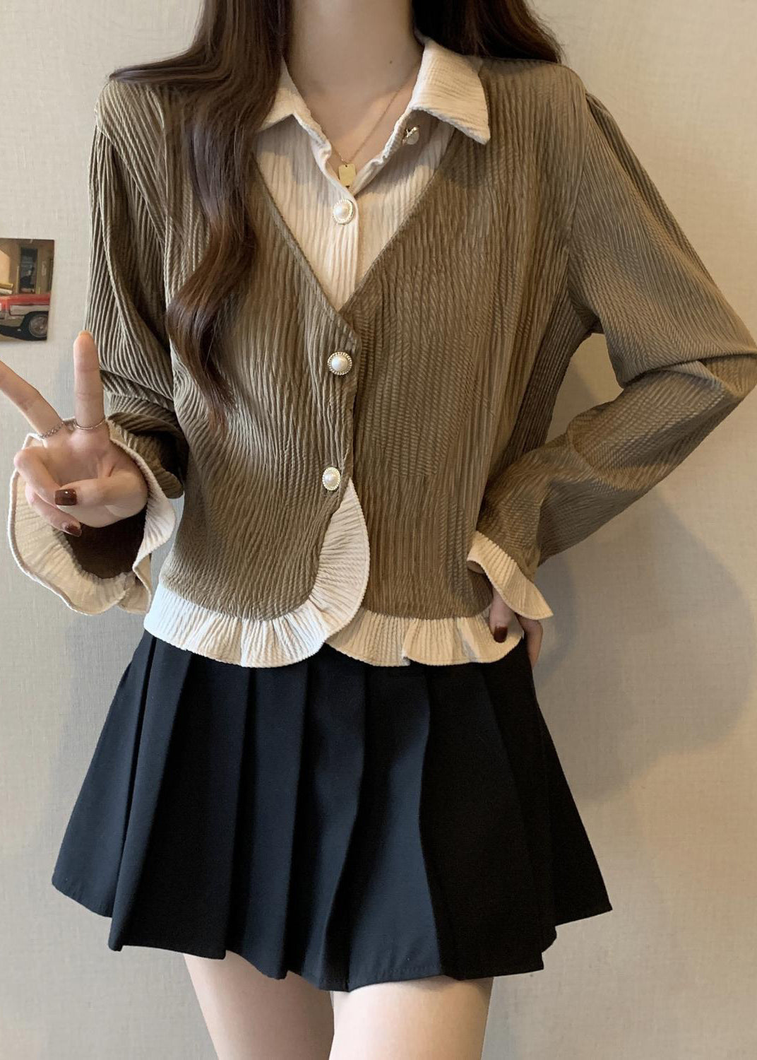 Unique Khakifarbenes, gerüschtes Patchwork-Zweiteiler-Cordtop für den Herbst QC043