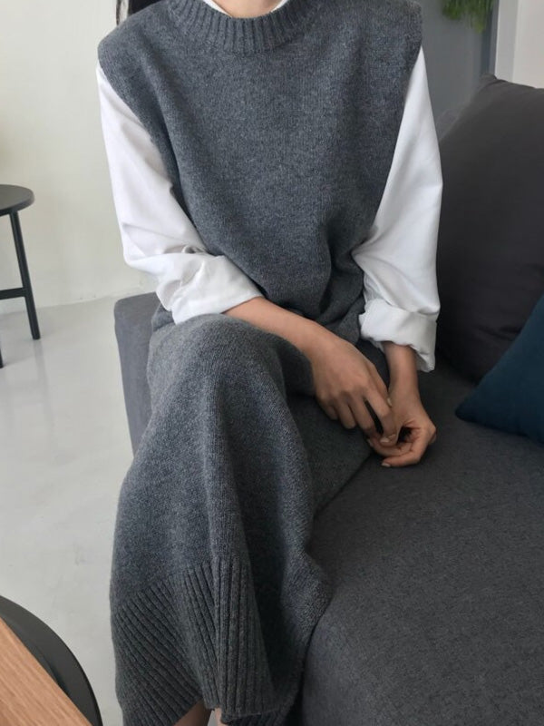 Urban Schwarzes ärmelloses Strickkleid mit Rundhalsausschnitt QX017