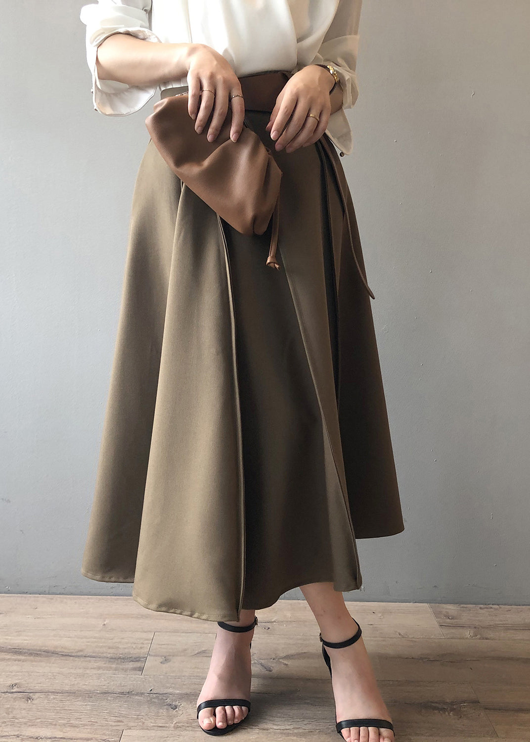 Jupe kaki française taille haute froissée à ourlet extra large automne WD024