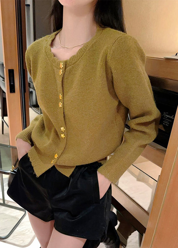 Schicker roter O-Ausschnitt-Strickjacke-Mantel mit Knopfleiste für den Herbst QC046