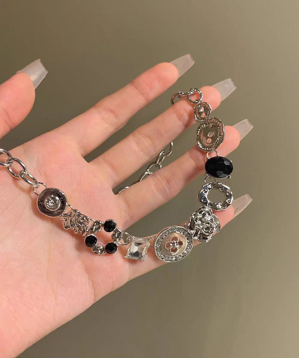 Collier de perles en zircon avec bouton en alliage