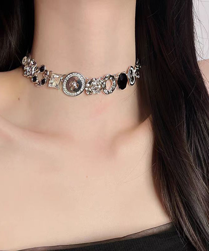 Collier de perles en zircon avec bouton en alliage