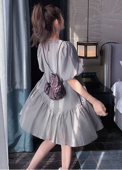 Tageskleid Wrinkled Art Grau Oversize Sommerseide