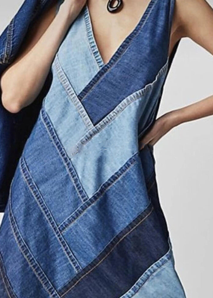 Ärmelloses Kleid mit Patchwork-Ausschnitt und wunderschönem Blue Denim