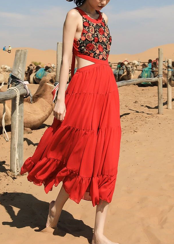 Wunderschönes, langes, ärmelloses Chiffonkleid in Rot mit Spitzenstickerei