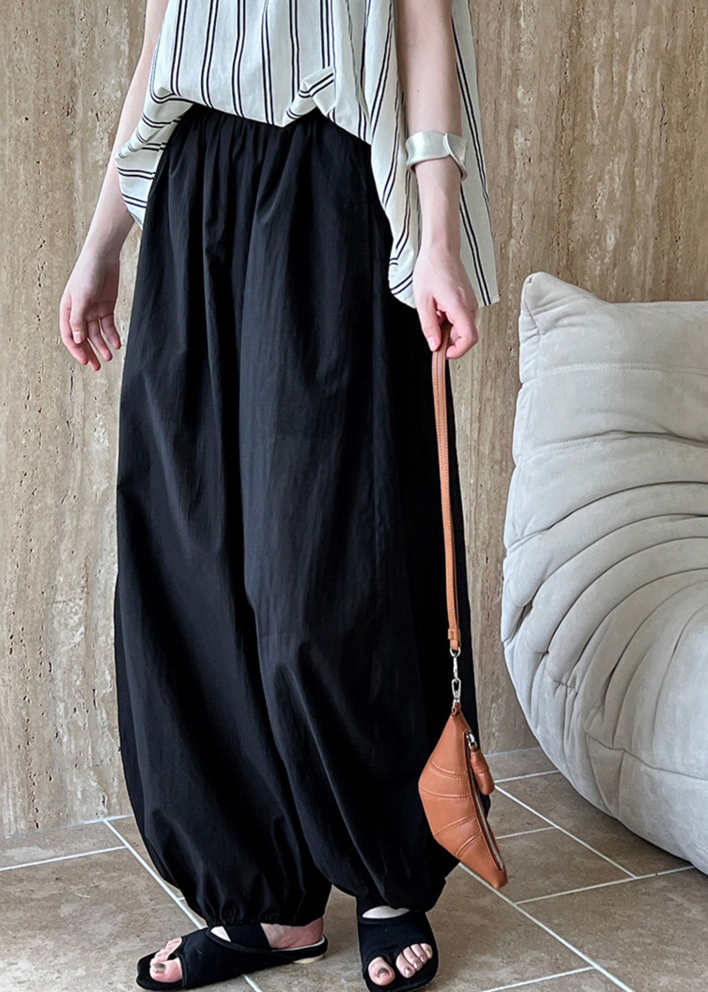 Pantalon en coton noir taille lanterne élastique été ample