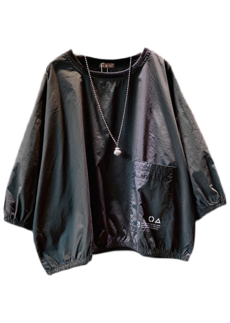 Kurzes schwarzes Patchwork-T-Shirt mit kurzen Ärmeln BV023