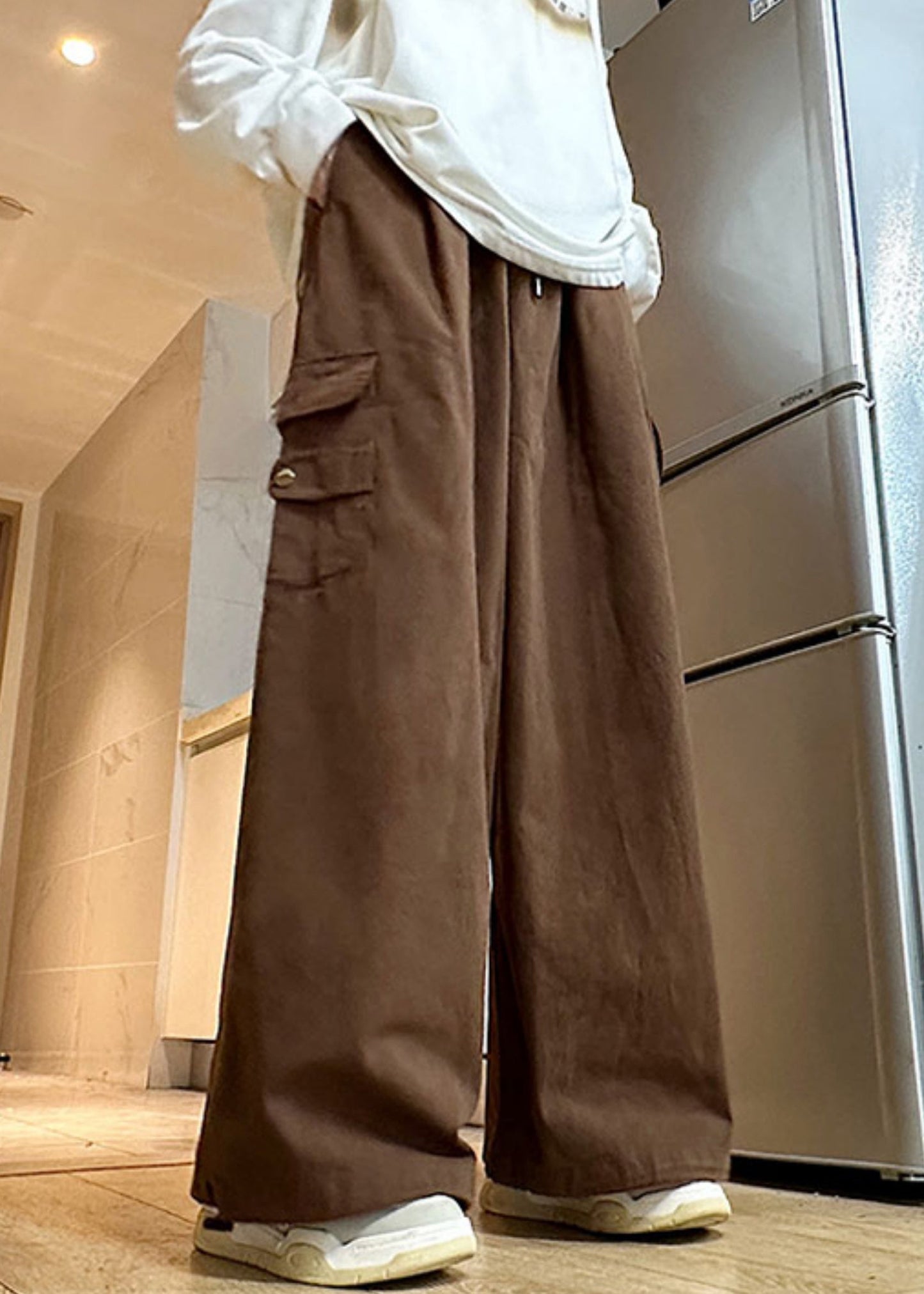 Pantalon large en coton élastique marron pour homme avec cordon de serrage et taille unie