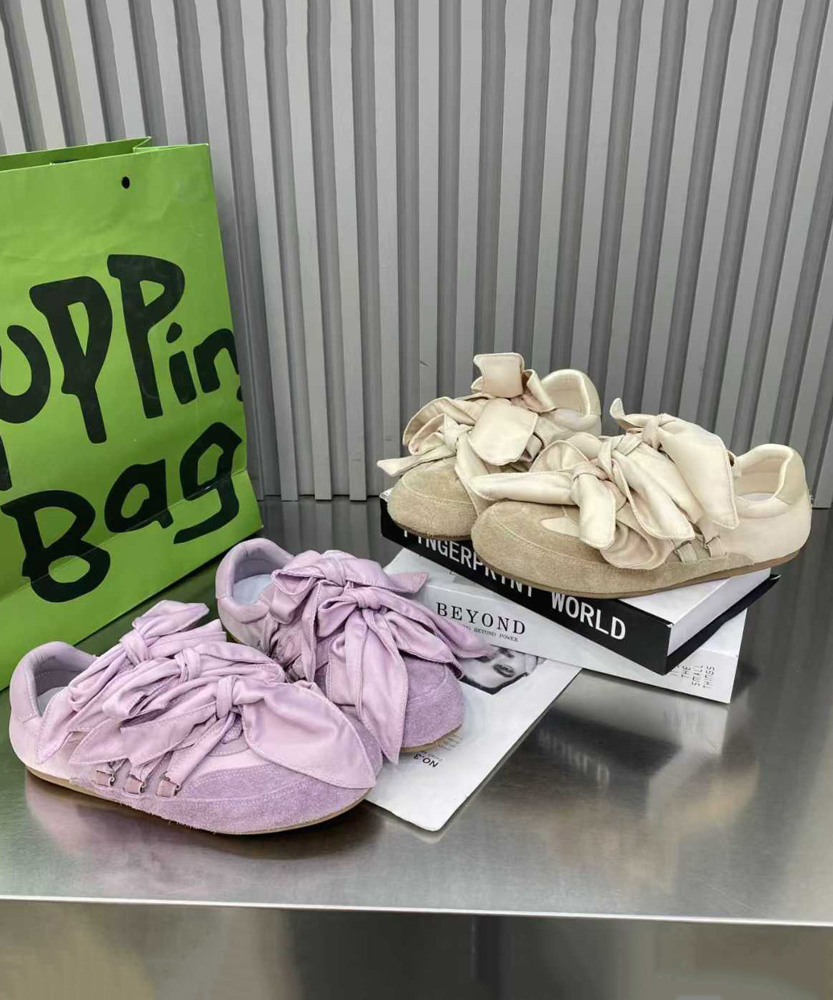 Chaussures plates décontractées en daim pour femmes, avec nœud abricot