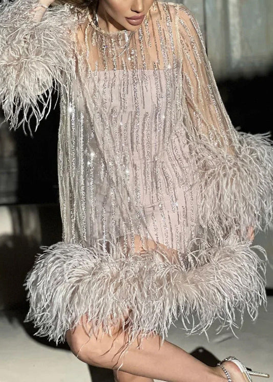 Robe rose chic et légère en tulle patchwork à paillettes moyennes et duveteuse