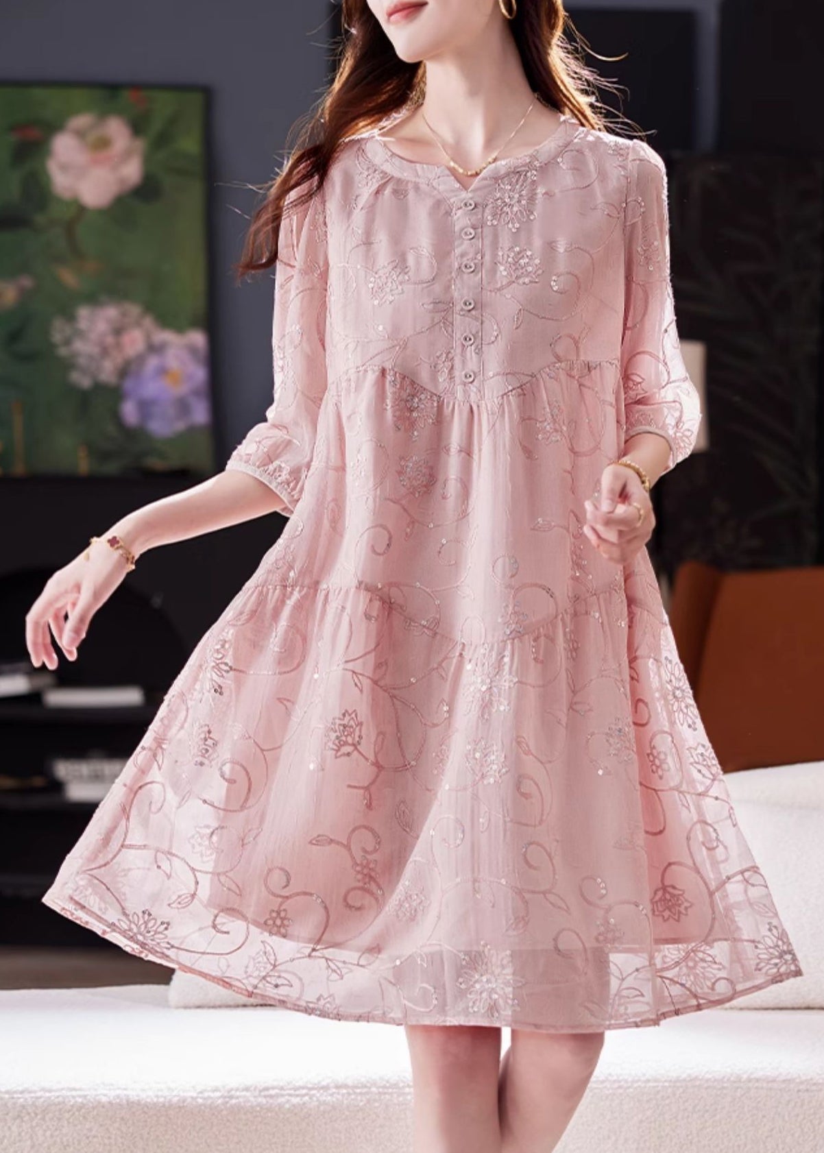 Robe d'été en coton jaune à paillettes chic et patchwork brodée