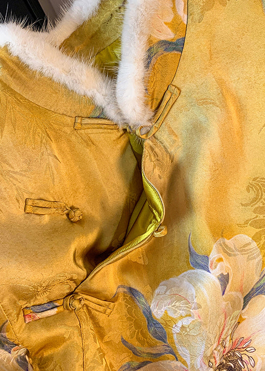 Chinesischer Stil Gelber Patchwork-Druck Feine Baumwoll-gefüllte Seidenmantel Frühling TI021