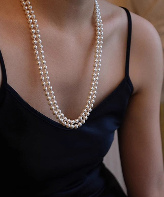 Collier élégant avec pendentif en alliage multicouche et perles YU013