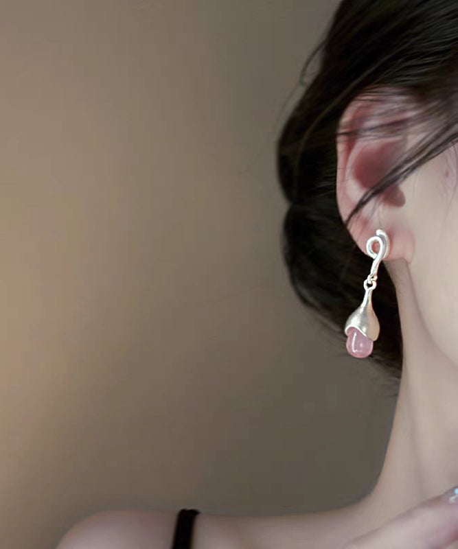 Boucles d'oreilles pendantes élégantes en pierre sterling avec pompon en forme de chat rose en argent
