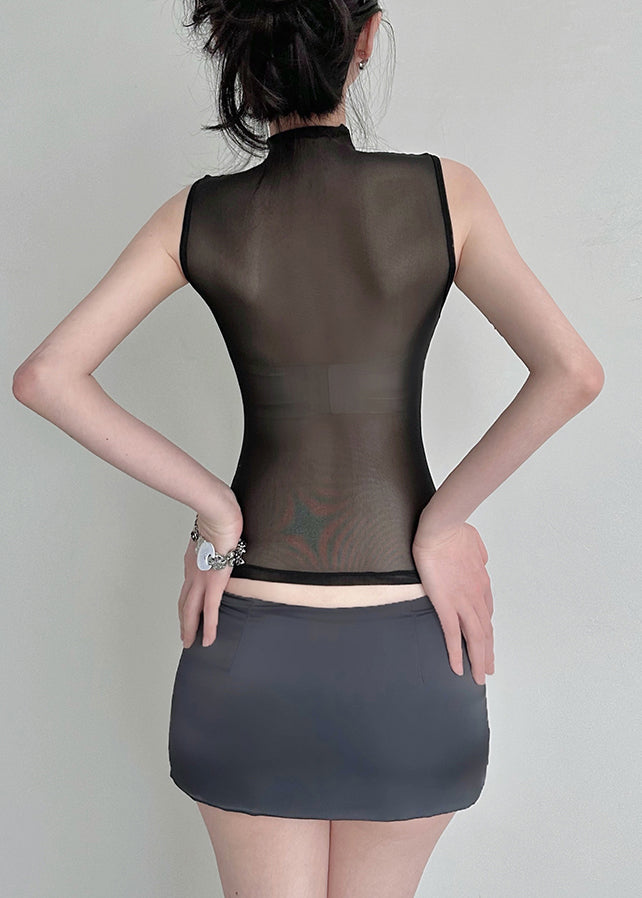 Modisches schwarzes, ärmelloses Top aus knittrigem Tüll mit hohem Halsausschnitt AL1063