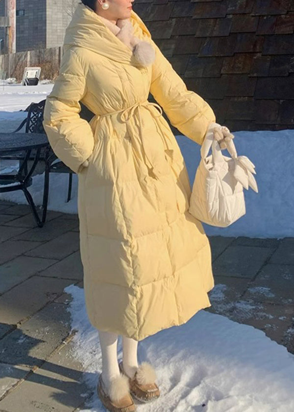Modische gelbe Kapuzenjacke mit Bindegürtel und feiner Baumwollefüllung, Winterjacke TQ027