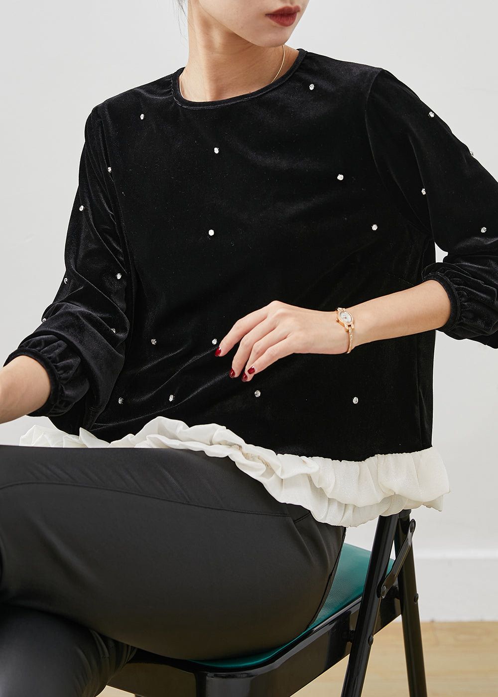 Feine schwarze Rüschen Patchwork Nagel Perlen Velour Bluse Tops Frühling YU1055