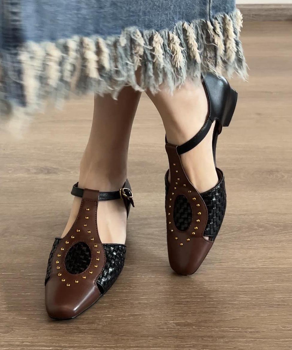 Apricot French Out Rivet Hollow Woven Sandals Square Head