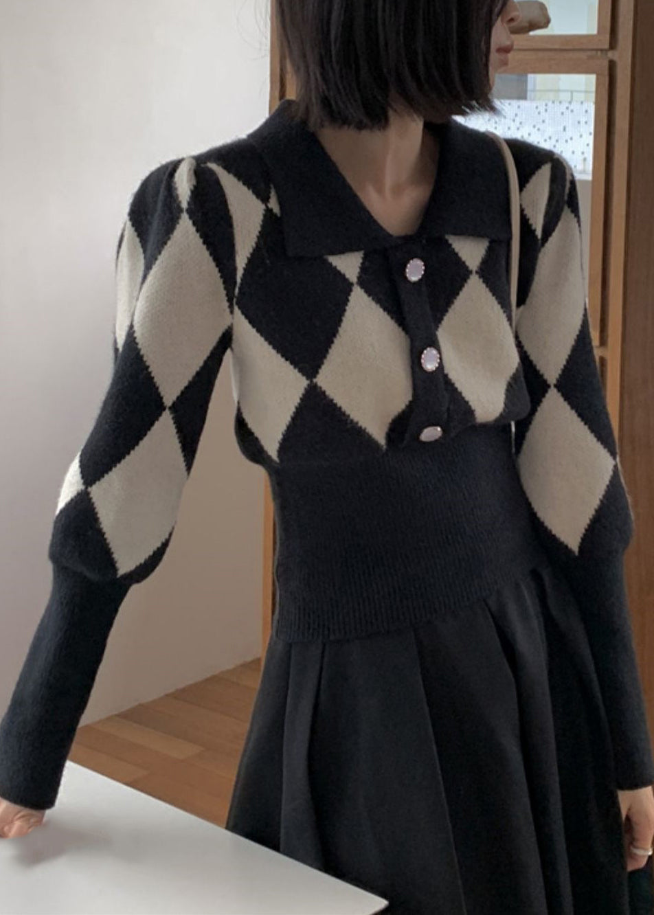 Französischer schwarzer Peter-Pan-Kragen-Strickpullover mit Karomuster, Herbst TU053