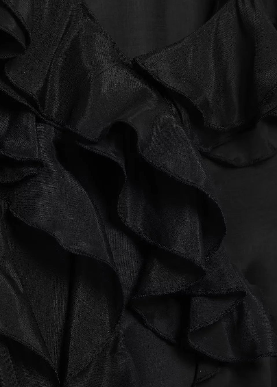 Langes Kleid mit Rüschenkragen, ärmellos, französisches V, schwarze Baumwolle