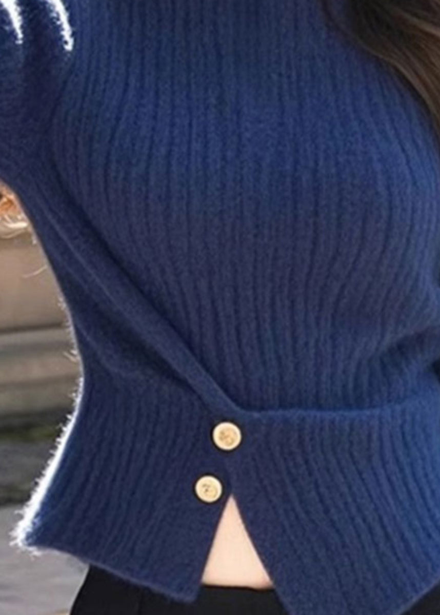 Pull en tricot de coton froissé à col roulé bleu français et manches évasées TO031