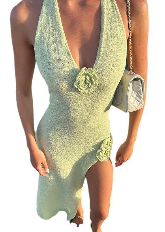Robe fleurie en tricot français fruité, ouverte sur le côté, décorée de vert
