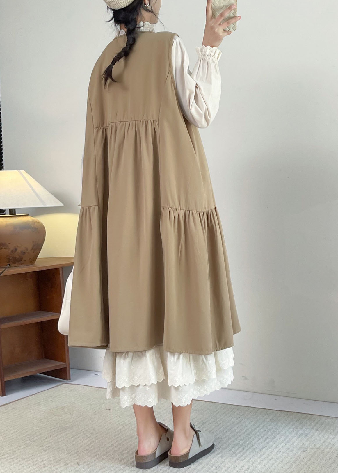 Französisches Khaki O-Ausschnitt Spitzen Patchwork Langes Kleid Ärmellos BV029