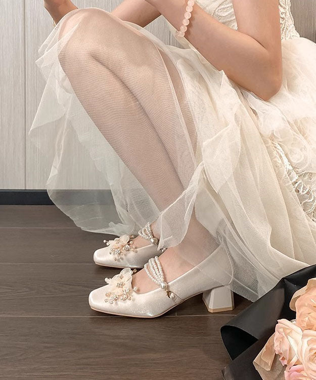 Französische süße Blumen-Mary-Jane-Schuhe aus Satin mit dickem Absatz JJ003