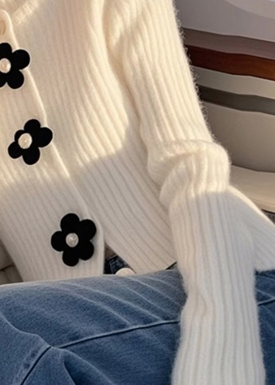 Französischer weißer Strickpullover mit hohem Halsausschnitt und Blumenmuster, Frühling, TN018