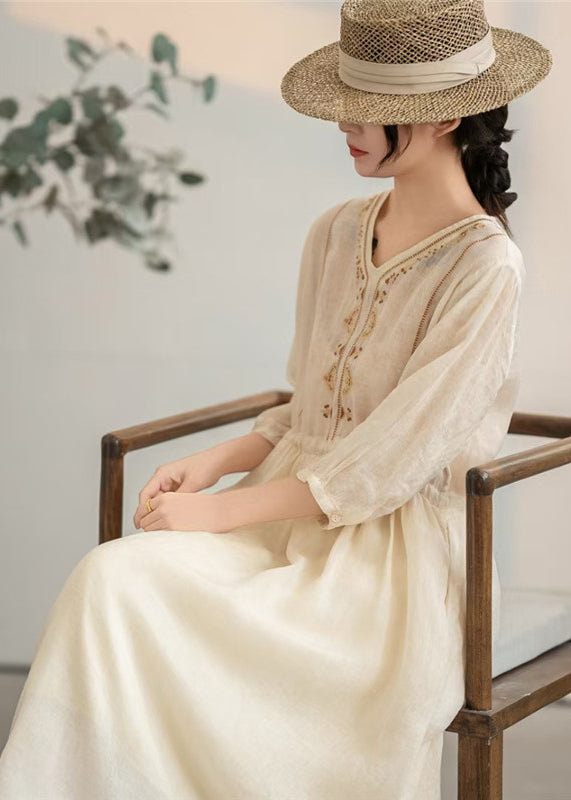 Sommerliches, besticktes, apricotfarbenes, handgemachtes Leinenkleid mit Kordelzug