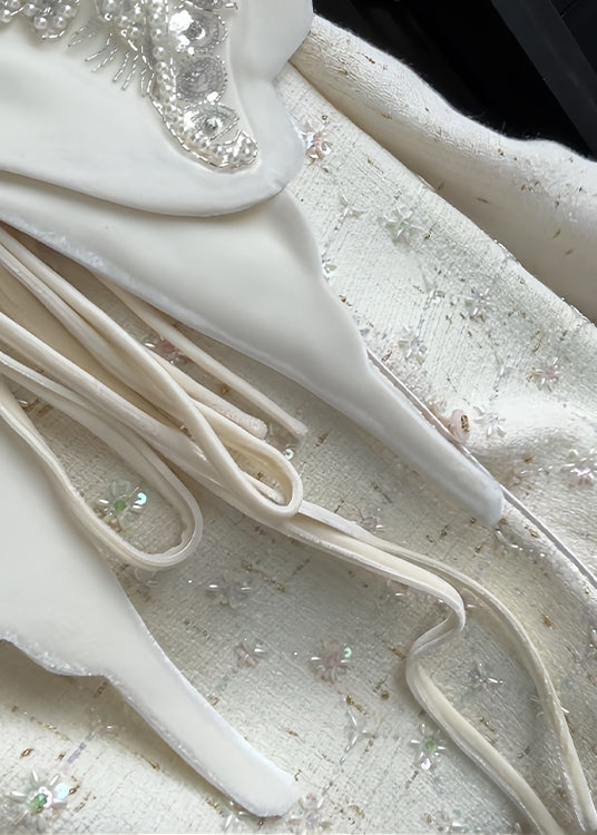 Handgemachte Beige Nagel Perlen Pailletten Wolle Drei Stück Set Frühling TD028