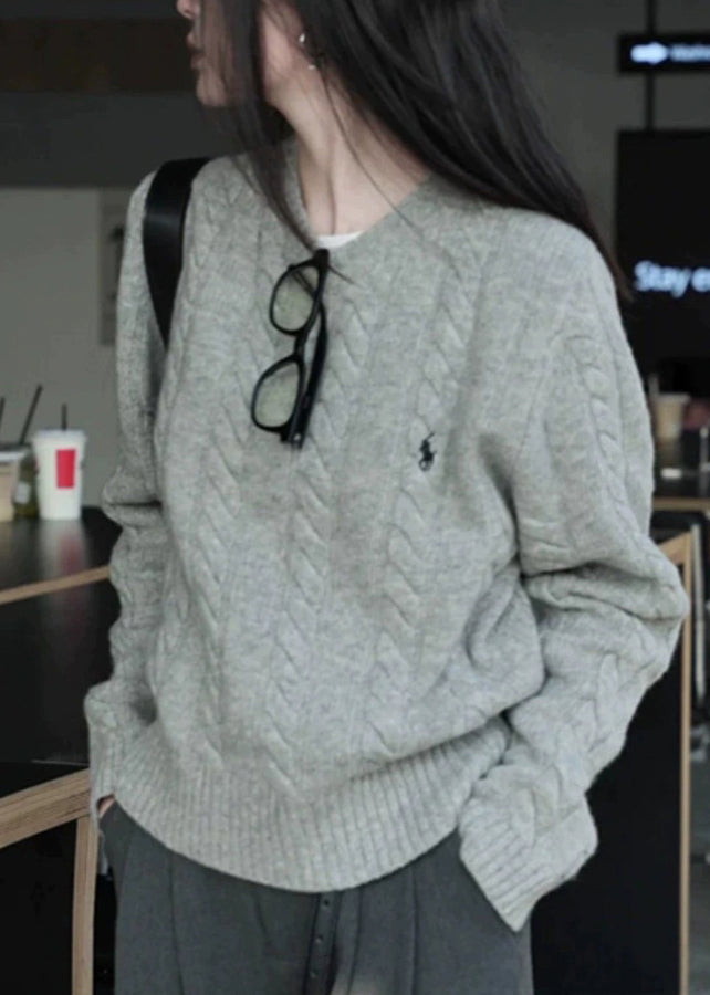 Italienischer grauer O-Ausschnitt, gemütlicher, warmer Zopfmusterpullover, Frühling YY025