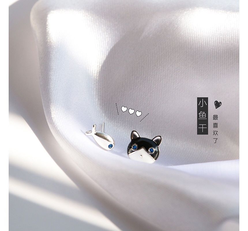 Earring Cat Asymmetrical Stud Fish
