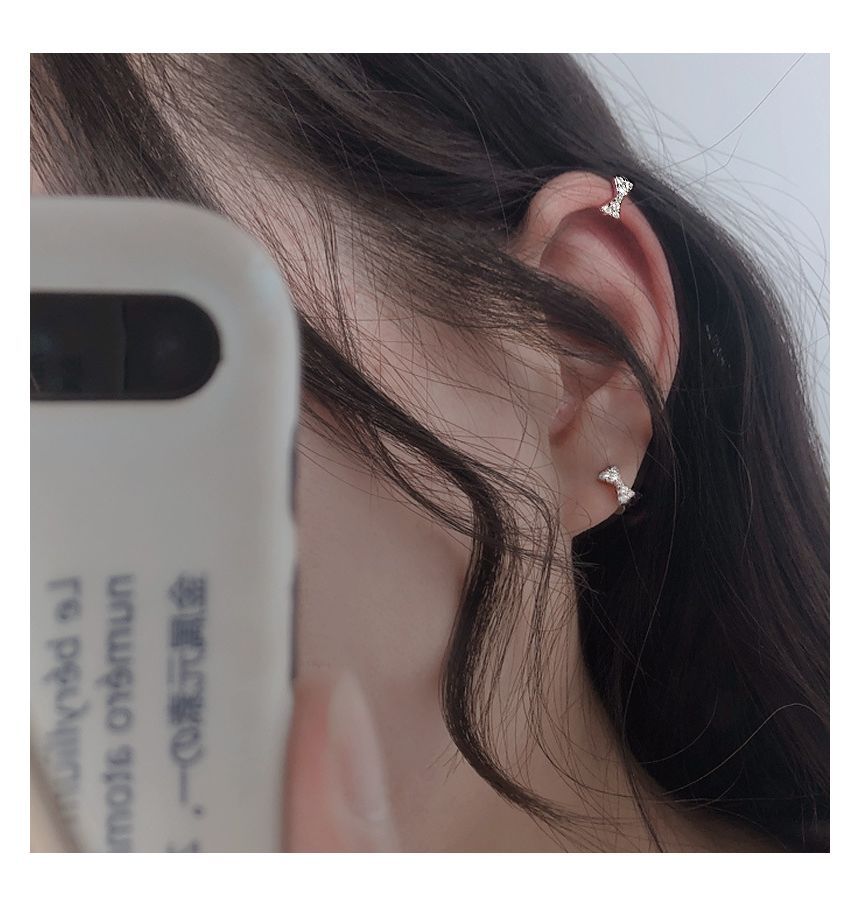 Rhinestone Bow Ear Cuff