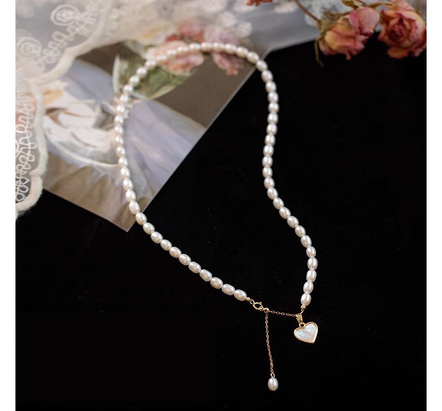 Shell Pearl Heart Pendant Choker Faux