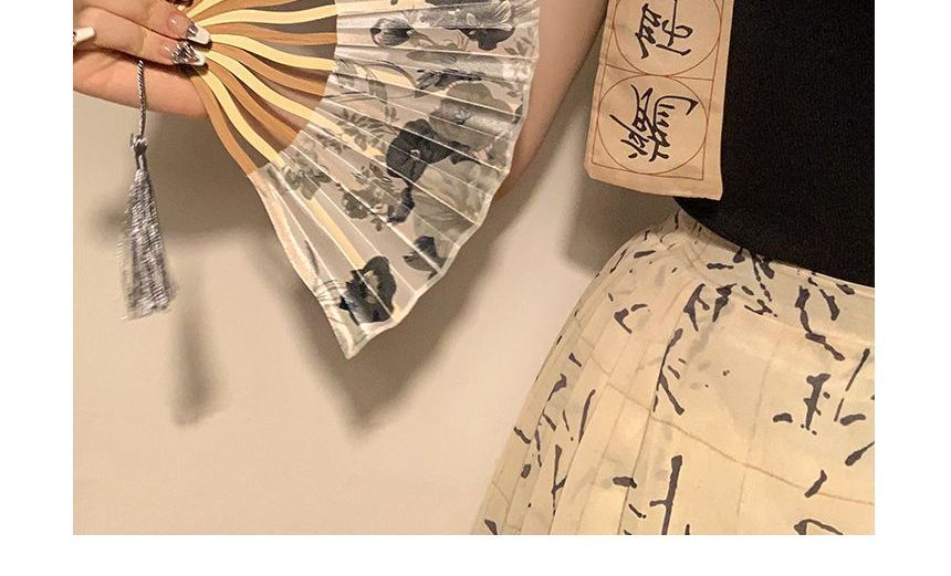 / Hand Chinese Fan Character Traditional Scrunchie